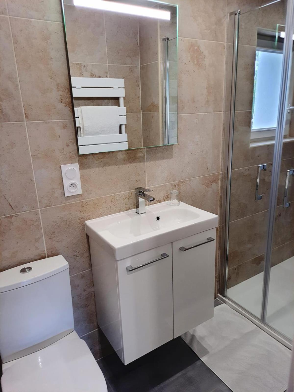 לה באסט Logement La Belle Provence מראה חיצוני תמונה